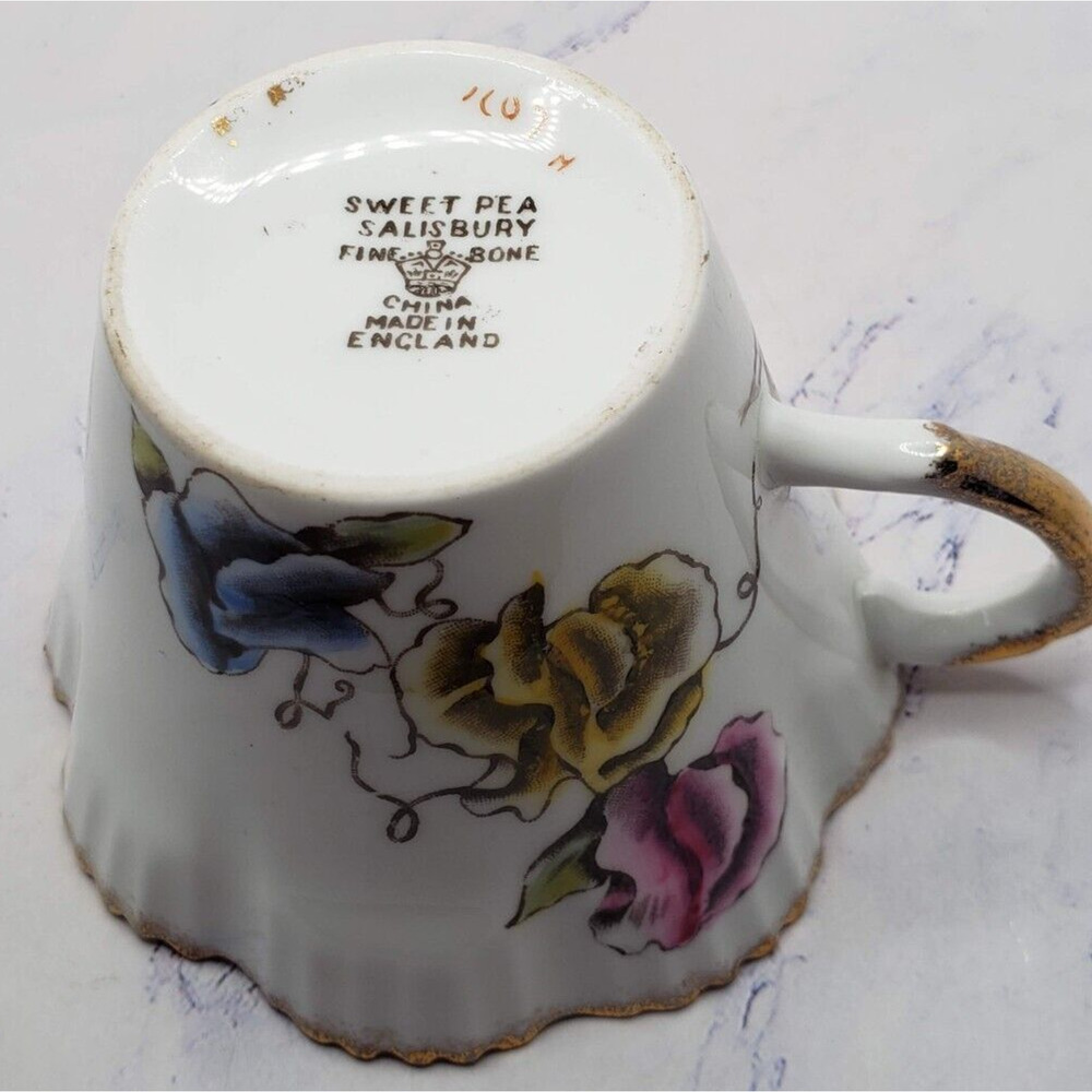 Salisbury Fine Bone China Sweet Pea Floral Pattern W/ Gold Trim Tea Cup & Saucer - Picture 14 of 14